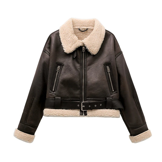 Jaqueta aviador feminina com acabamento em couro, para um look de inverno estiloso